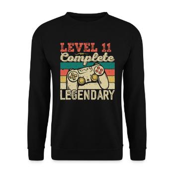 Level 11 abgeschlossen, Geschenk zum 11. Geburtstag - Unisex Pullover - Schwarz - Vorne - Alina (178cm) & Michal (187cm)