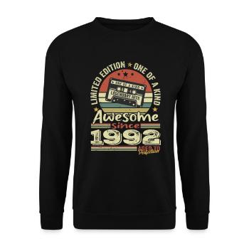 Jahrgang 1992 Original Retro Geburtstagsgeschenk - Unisex Pullover - Schwarz - Vorne - Alina (178cm) & Michal (187cm)