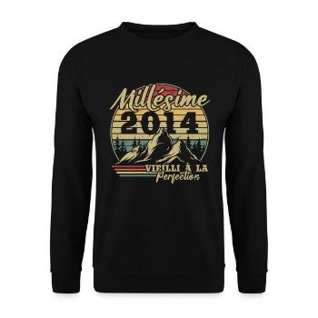 Vintage 2014 - Unisex Sweatshirt - black - Front - Alina (178cm) & Michal (187cm)
