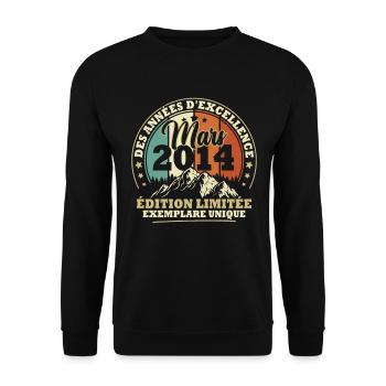Vintage mars 2014 vintage cadeau anniversaire - Sweat-shirt Unisexe - noir - Devant - Alina (178cm) & Michal (187cm)