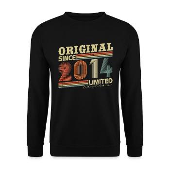 Original Since 2014 Vintage Birthday Gift - Unisex Sweatshirt - black - Front - Alina (178cm) & Michal (187cm)