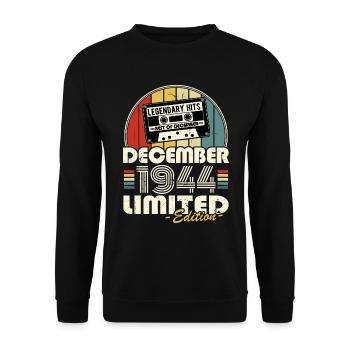 Legendary since December 1944 vintage birthday - Unisex Sweatshirt - black - Front - Alina (178cm) & Michal (187cm)