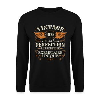 Vintage Classic 1975 Retro 50th Anniversary - Unisex Sweatshirt - black - Front - Alina (178cm) & Michal (187cm)