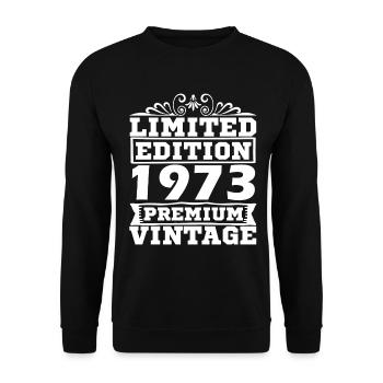 Born in 1973 Vintage Limited Edition 50 Years - Unisex Pullover - Schwarz - Vorne - Alina (178cm) & Michal (187cm)