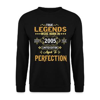 Legends were born in 2005 - Unisex Sweatshirt - black - Front - Alina (178cm) & Michal (187cm)