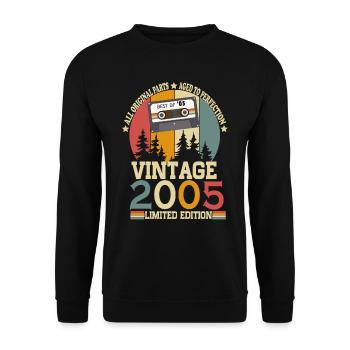 2005 vintage vintage cadeau d’anniversaire rétro - Sweat-shirt Unisexe - noir - Devant - Alina (178cm) & Michal (187cm)