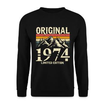 Original 1974 Vintage Vintage Birthday Gift - Unisex Sweatshirt - black - Front - Alina (178cm) & Michal (187cm)