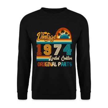1974 Vintage Retro Jahrgang Geburtstag Geschenk - Unisex Pullover - Schwarz - Vorne - Alina (178cm) & Michal (187cm)