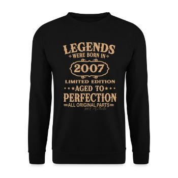 Legenden wurden 2007 geboren - Unisex Pullover - Schwarz - Vorne - Alina (178cm) & Michal (187cm)