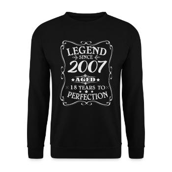 Legenden wurden 2007 geboren - Unisex Pullover - Schwarz - Vorne - Alina (178cm) & Michal (187cm)
