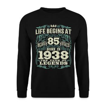 85 years - born the year of legends 1938 - Unisex Sweatshirt - black - Front - Alina (178cm) & Michal (187cm)