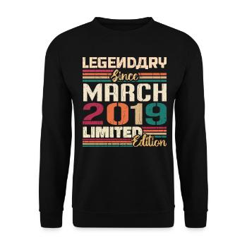 März 2019 Jahrgang geboren Vintage Geburtstag - Unisex Pullover - Schwarz - Vorne - Alina (178cm) & Michal (187cm)