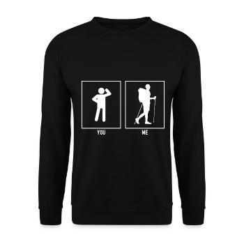 Du - Ich - Wandern Entspannt - Unisex Pullover - Schwarz - Vorne - Alina (178cm) & Michal (187cm)