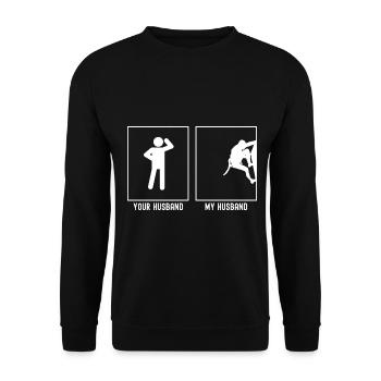 Votre mari - mon mari - grimper à droite - Sweat-shirt Unisexe - noir - Devant - Alina (178cm) & Michal (187cm)