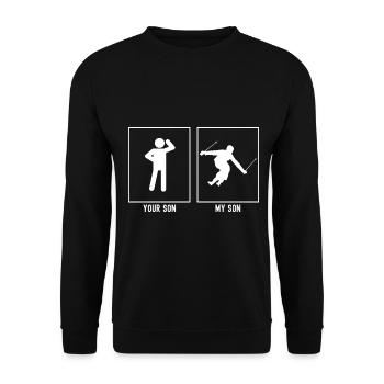 Dein Sohn - Mein Sohn - Skifahren - Unisex Pullover - Schwarz - Vorne - Alina (178cm) & Michal (187cm)
