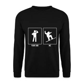 Dein Vater - Ich - Snowboarding Sprünge - Unisex Pullover - Schwarz - Vorne - Alina (178cm) & Michal (187cm)