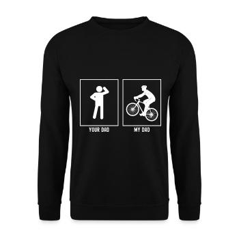 Ihr Vater - Mein Vater - Radfahren bergauf links - Unisex Pullover - Schwarz - Vorne - Alina (178cm) & Michal (187cm)