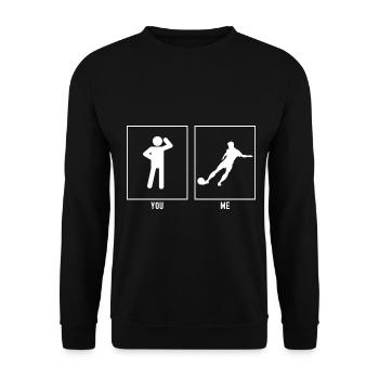 Du - Ich - Fußballprofi - Unisex Pullover - Schwarz - Vorne - Alina (178cm) & Michal (187cm)