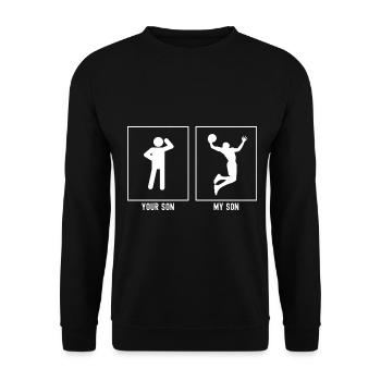 Dein Sohn - Mein Sohn - Basketball Dunk Illustrati - Unisex Pullover - Schwarz - Vorne - Alina (178cm) & Michal (187cm)