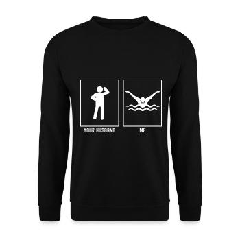 Ihr Ehemann - Ich - Schwimmen Goggles - Unisex Pullover - Schwarz - Vorne - Alina (178cm) & Michal (187cm)