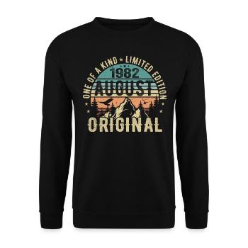 August 1982 - Born in August 1982 - Birthday - Unisex Sweatshirt - black - Front - Alina (178cm) & Michal (187cm)