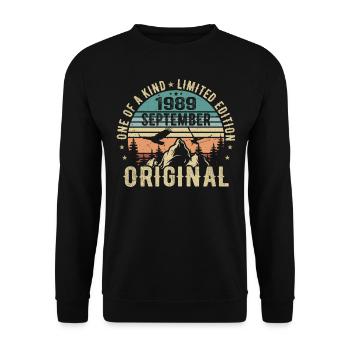 September 1989 Birthday - Legend since September - Unisex Sweatshirt - black - Front - Alina (178cm) & Michal (187cm)