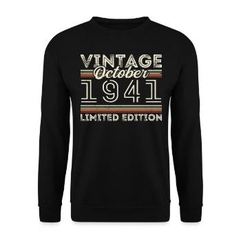 Oktober 1941 Geburtstag October 1941 Birthday Gift - Unisex Sweatshirt - black - Front - Alina (178cm) & Michal (187cm)