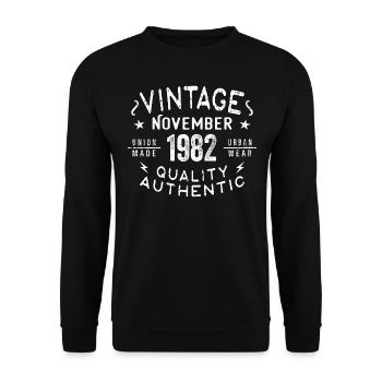 November 1982 Birthday present in November 1982 - Unisex Sweatshirt - black - Front - Alina (178cm) & Michal (187cm)
