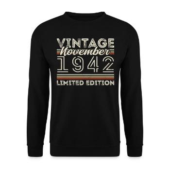 Né en novembre 1942 Anniversaire en novembre 1942 - Sweat-shirt Unisexe - noir - Devant - Alina (178cm) & Michal (187cm)