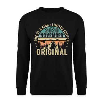 November 2020 Birthday Gift - November 2020 - Unisex Sweatshirt - black - Front - Alina (178cm) & Michal (187cm)