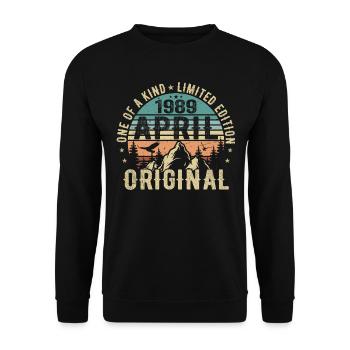 Born april 1989, legend since april 1989 - Unisex Sweatshirt - black - Front - Alina (178cm) & Michal (187cm)
