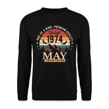 Vintage May 1974 Birthday May 1974 - Unisex Sweatshirt - black - Front - Alina (178cm) & Michal (187cm)