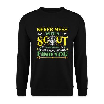 Leg dich niemals mit einem Scout an - Unisex Pullover - Schwarz - Vorne - Alina (178cm) & Michal (187cm)