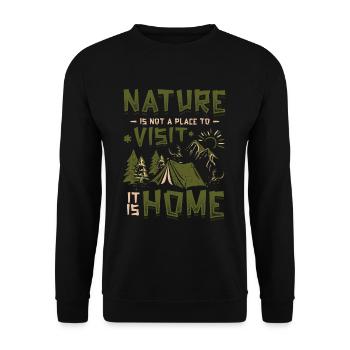 Die Natur Ist Kein Ort, Den Man Besucht. - Unisex Pullover - Schwarz - Vorne - Alina (178cm) & Michal (187cm)