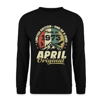 Retro Geboren im April 1973 Geburtstagsgeschenk 1973 - Unisex Pullover - Schwarz - Vorne - Alina (178cm) & Michal (187cm)