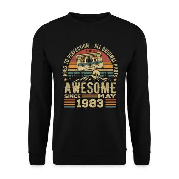 May 1983 Birthday May 1983 Retro Gift - Unisex Sweatshirt - black - Front - Alina (178cm) & Michal (187cm)