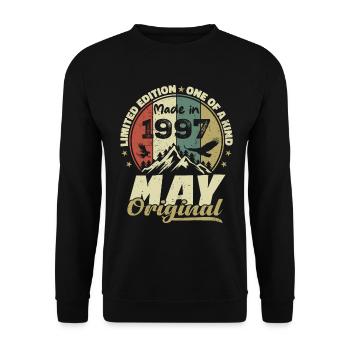 Vintage Anniversary Gift Made in May 1997 - Unisex Sweatshirt - black - Front - Alina (178cm) & Michal (187cm)