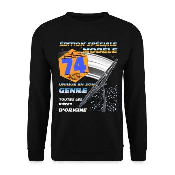 Vintage 74 70er Jahre Männlich oder Weiblich 74 Auto Vignette - Unisex Pullover - Schwarz - Vorne - Alina (178cm) & Michal (187cm)