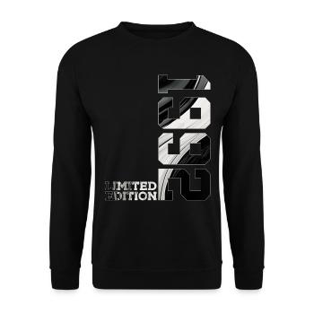 LIMITED EDITION 1992 34TH BIRTHDAY - Unisex Sweatshirt - black - Front - Alina (178cm) & Michal (187cm)