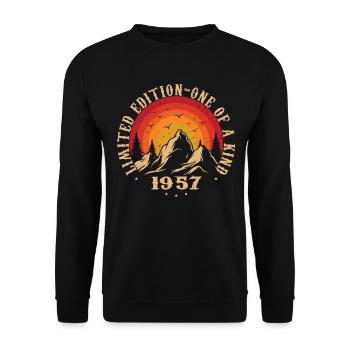 Jahrgang 1957 Retro 1957 Jubiläumsgeschenk 1957 - Unisex Pullover - Schwarz - Vorne - Alina (178cm) & Michal (187cm)