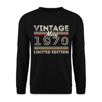 May 1970 Birthday 1970, Legendary since May 1970 - Unisex Sweatshirt - black - Front - Alina (178cm) & Michal (187cm)