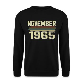 Vintage November 1965 Vintage Retro November 1965 - Unisex Sweatshirt - black - Front - Alina (178cm) & Michal (187cm)