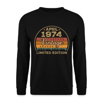 Avril 1974, anniversaire Avril 1974, cadeau Avril 1974 - Sweat-shirt Unisexe - noir - Devant - Alina (178cm) & Michal (187cm)