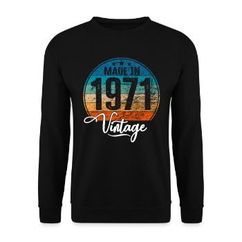 Vintage Made in 1971 Year of birth 1971 Birthday - Unisex Sweatshirt - black - Front - Alina (178cm) & Michal (187cm)