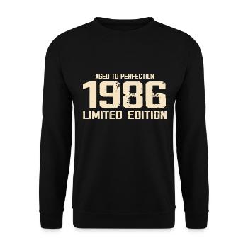 1986 Limited edition 1986 Birthday 1986 Retro - Unisex Sweatshirt - black - Front - Alina (178cm) & Michal (187cm)