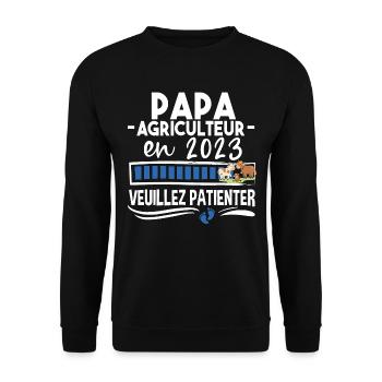2023 Papa Agriculteur Agriculture Bébé Naissance - Sweat-shirt Unisexe - noir - Devant - Alina (178cm) & Michal (187cm)