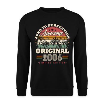 2006 vintage vintage retro cadeau d’anniversaire - Sweat-shirt Unisexe - noir - Devant - Alina (178cm) & Michal (187cm)