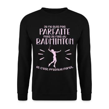 Ich bin nicht perfekt, aber ich spiele Badminton - Unisex Pullover - Schwarz - Vorne - Alina (178cm) & Michal (187cm)
