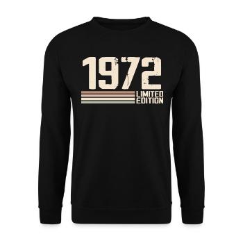 1972 Vintage 1972 Birthday 1972 Retro 1972 - Unisex Sweatshirt - black - Front - Alina (178cm) & Michal (187cm)