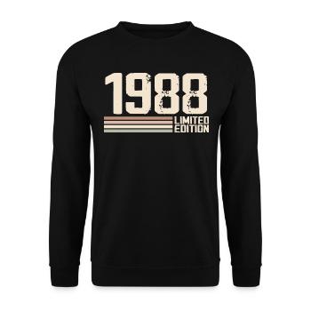 1988 Jahrgang 1988 Geburtstag 1988 Retro 1988 - Unisex Pullover - Schwarz - Vorne - Alina (178cm) & Michal (187cm)